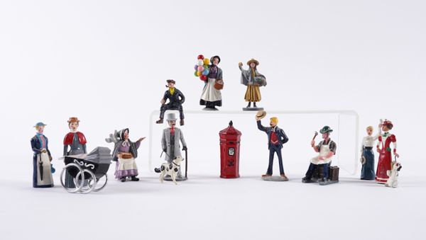 A SELECTION OF HISTORICAL AND TOPICAL CAST METAL MINIATURE FIGURES INCLUDING MEDIEVAL CHARACTERS, FATHER CHRISTMAS, WINSTON CHURCHILL AND OTHERS