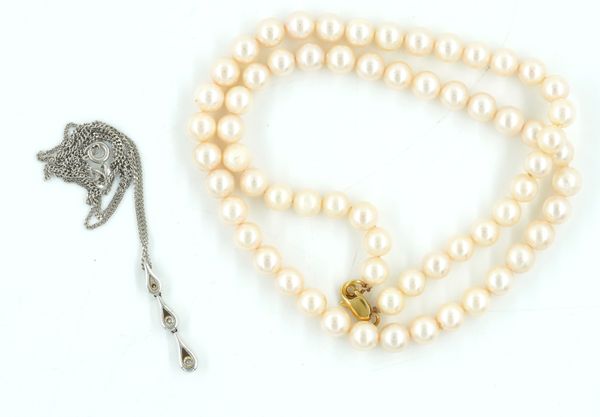 A DIAMOND DROP NECKLACE AND A PEARL NECKLACE (2)