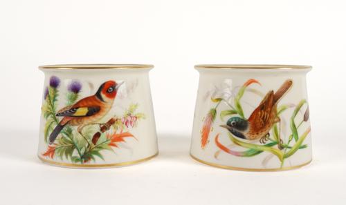 A PAIR OF ROYAL WORCESTER VASES (2)