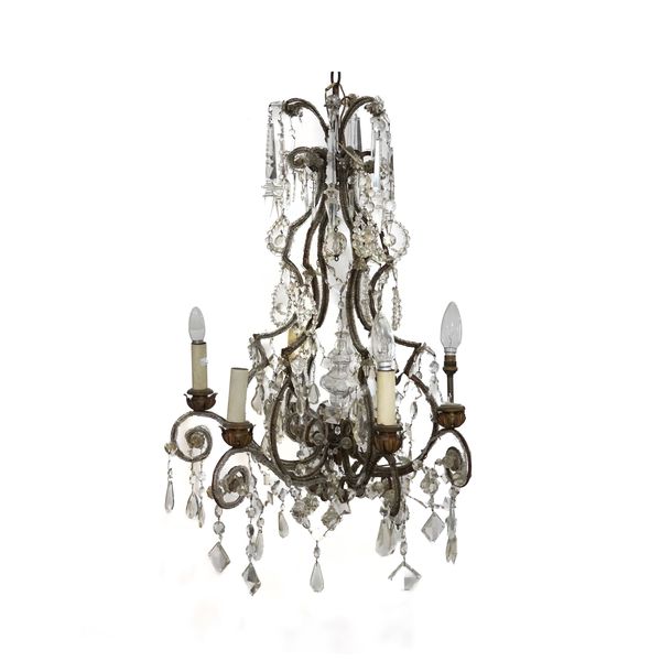 AN ITALIAN GILT TOLE AND BEADED GLASS MOUNTED CHANDELIER