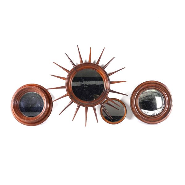 A 20TH CENTURY STAR EFFECT CIRCULAR WALL MIRROR WITH SPIKED RIM (4)