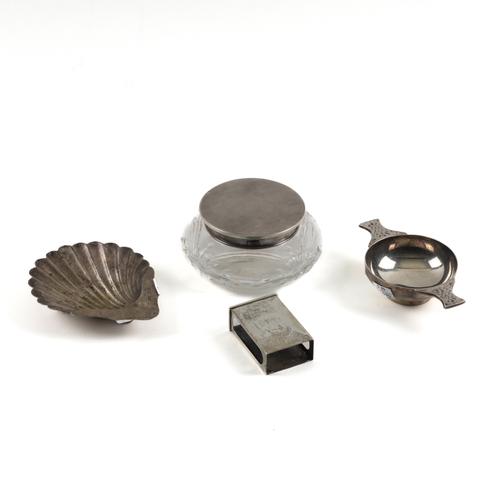 A GROUP OF SILVER (4)