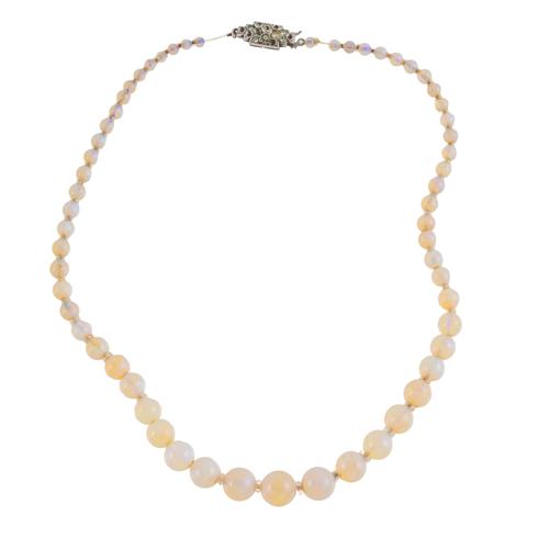 A OPAL BEAD NECKLACE
