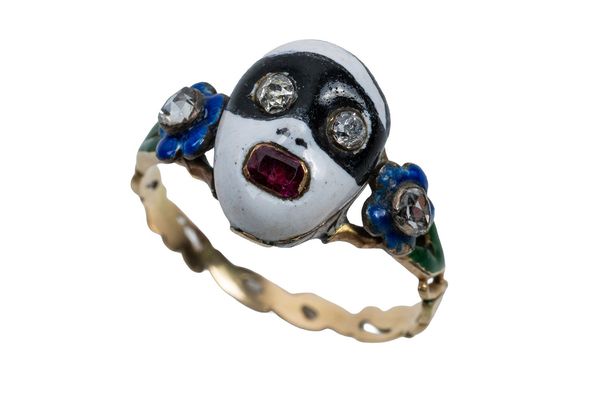 A FRENCH 18TH CENTURY ENAMEL MASKED LOCKET RING