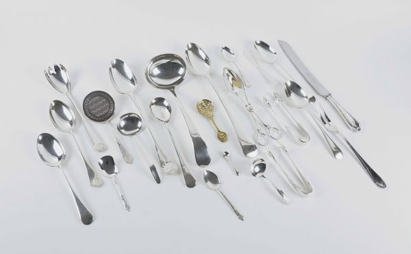 A GROUP OF SILVER AND PLATED WARES