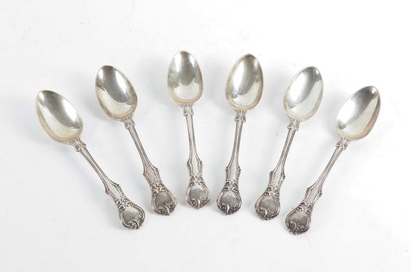 A SET OF SIX VICTORIAN SILVER DOUBLE STRUCK DESSERT SPOONS (6)