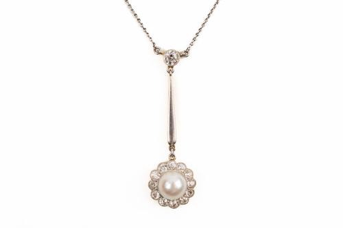 A DIAMOND AND CULTURED PEARL PENDANT NECKLACE