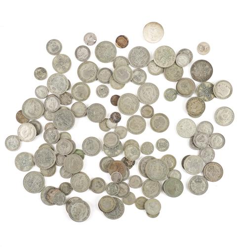 A COLLECTION OF MOSTLY BRITISH COINS AND A FEW FOREIGN COINS (QTY)