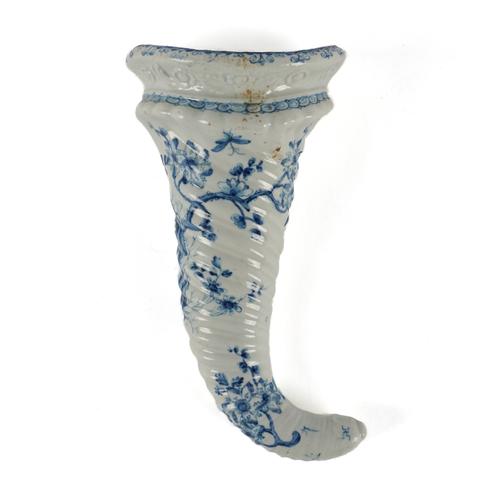 A WORCESTER BLUE AND WHITE CORNUCOPIA WALL POCKET
