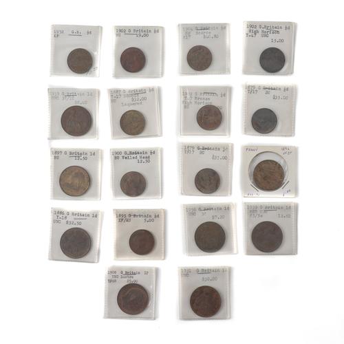 A GROUP OF VICTORIAN AND LATER PENNIES AND HALFPENNIES (18)