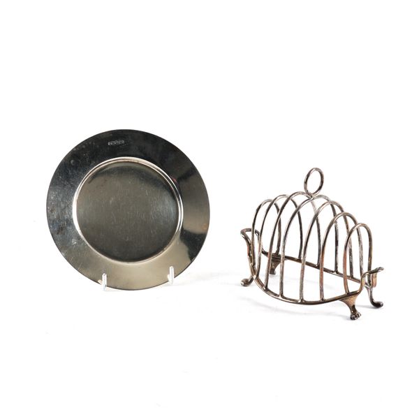 A SILVER TOASTRACK AND A SILVER DISH (2)