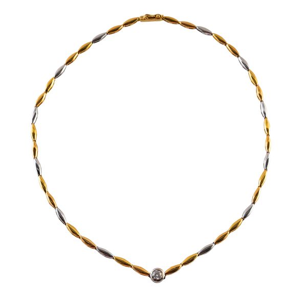 A DIAMOND BICOLOUR NECKLACE
