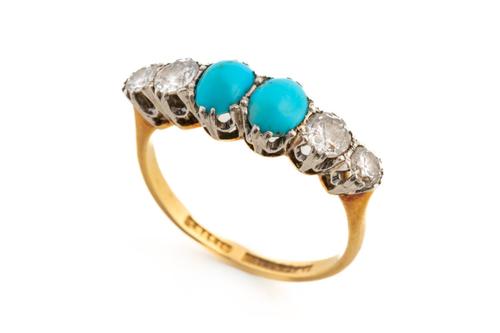 A TURQUOISE AND DIAMOND RING (2)