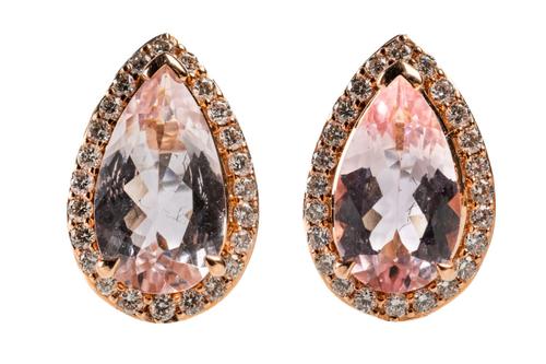 A PAIR OF MORGANITE EARRINGS (2)