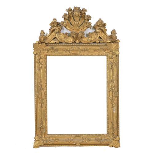 A 19TH CENTURY ITALIAN GILT FRAMED WALL MIRROR