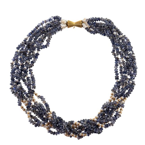 AN IOLITE BEAD NECKLACE
