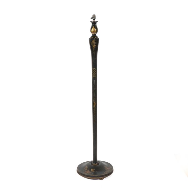 A CHINOISERIE LACQUERED FLOOR STANDING LAMP