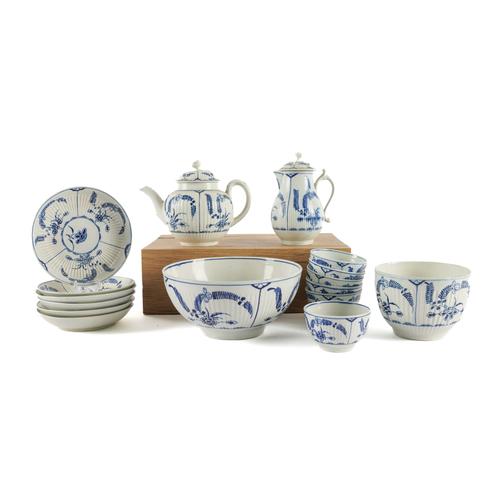 A WORCESTER RIBBED BLUE AND WHITE PART TEA SERVICE PAINTED IN THE `IMMORTELLE' PATTERN ( 18)