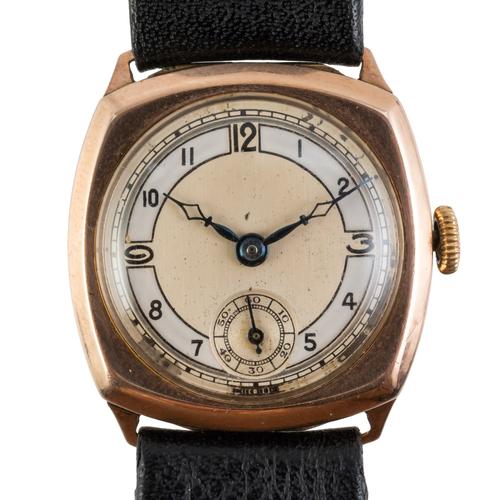 A 9CT GOLD CUSHION SHAPE WATCH