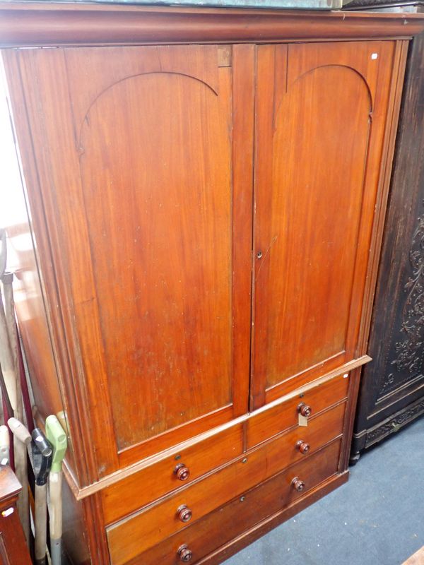 A VICTORIAN MAHOGANY LINEN PRESS