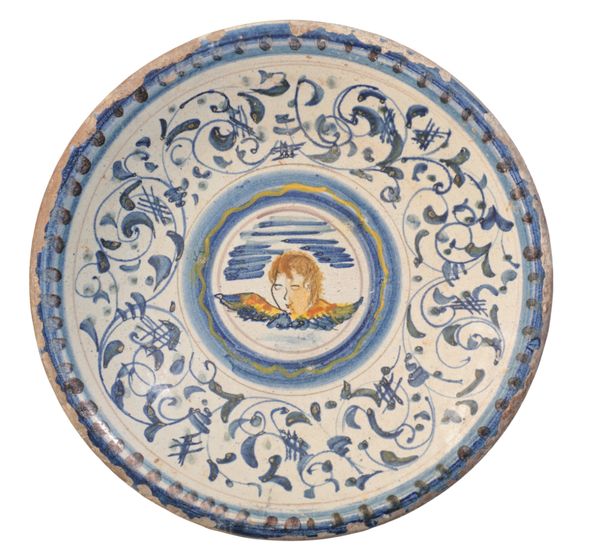 AN ITALIAN MAJOLICA CHARGER