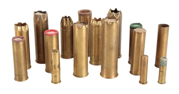 A QUANTITY OF ELEY & KYNOCH BRASS CARTRIDGES