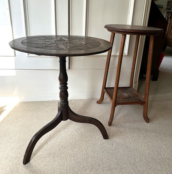 AN OAK TRIPOD TABLE