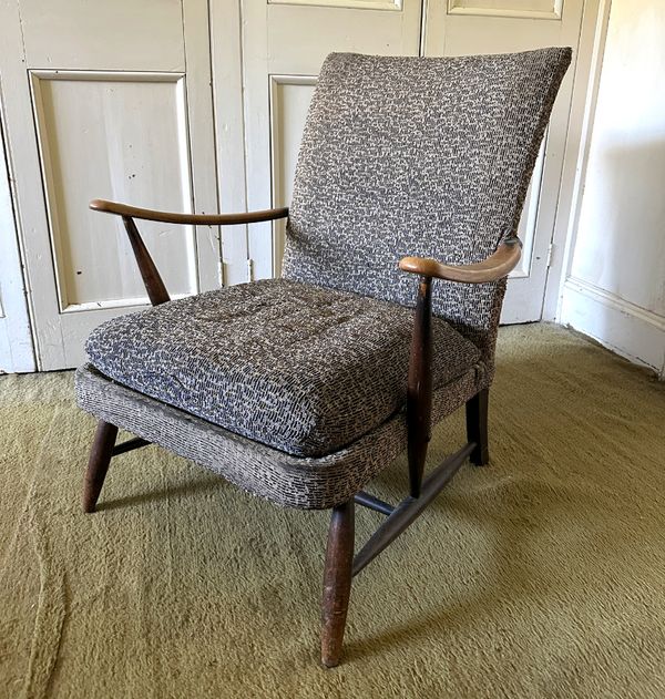 A MID-CENTURY EASY CHAIR