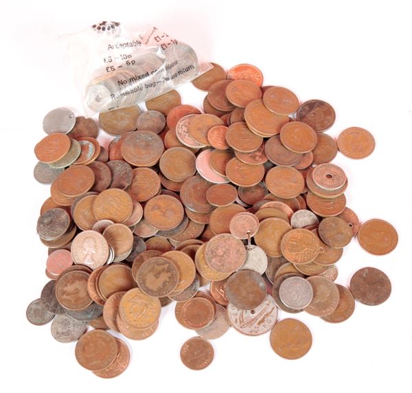 A QUANTITY OF VARIOUS BRITISH AND CHINESE COINS