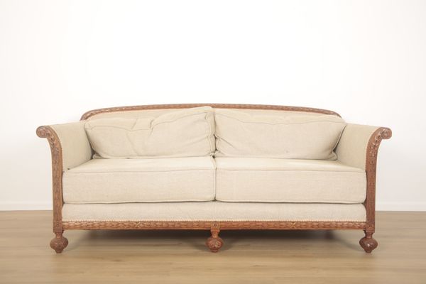 A 1920'S MAHOGANY SETTEE