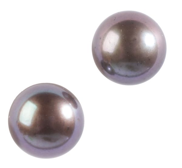 A PAIR OF PEARL STUD EARRINGS