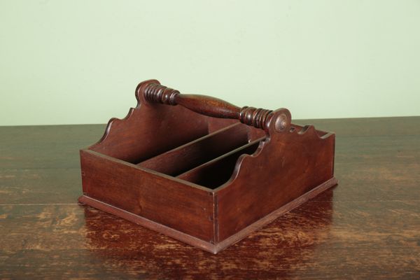 A LATE VICTORIAN MAHOGANY CUTLERY TRAY