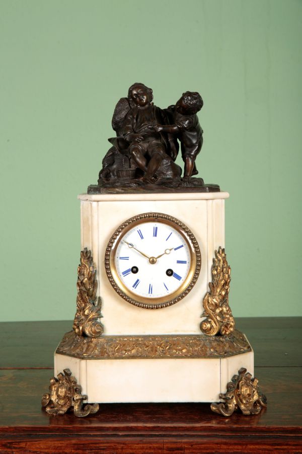 A FRENCH MARBLE MANTEL CLOCK