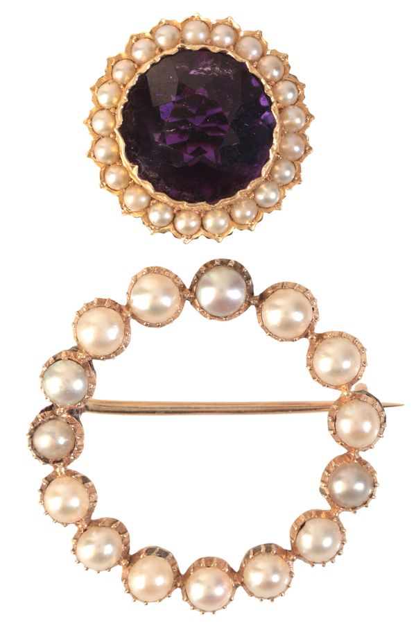 AN ANTIQUE AMETHYST AND PEARL BROOCH