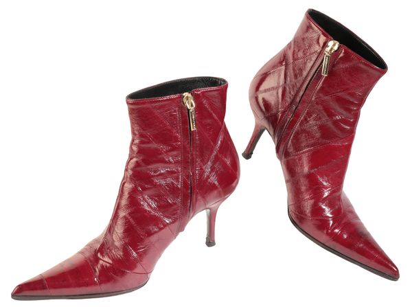 DOLCE & GOBBANA: A PAIR OF RED EEL SKIN LEATHER ANKLE BOOTS