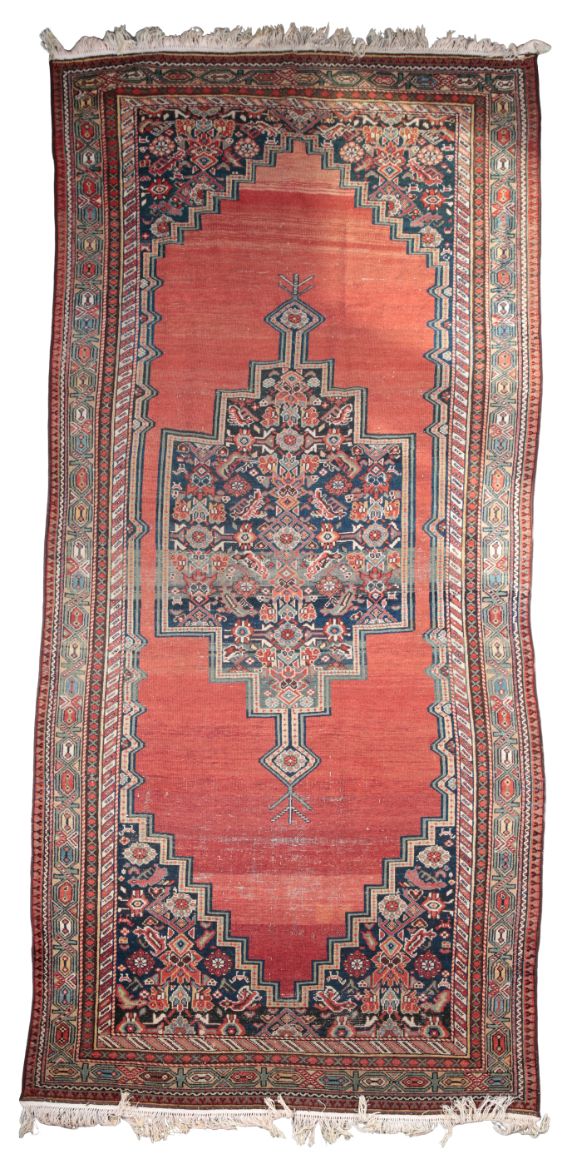 AN ANTIQUE PERSIAN HAMADAN KELLAH CARPET