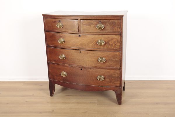 A REGENCY MAHOGANY BOWFRONT CHEST OF DRAWERS