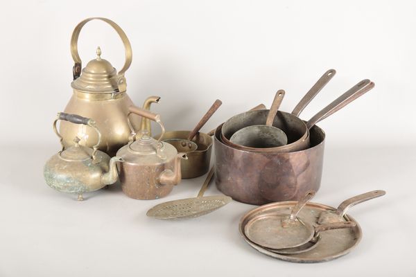 A COLLECTION OF MOSTLY VICTORIAN COPPER KITCHENALIA