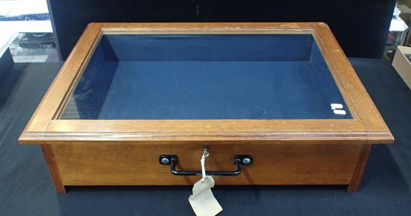 AN OAK TABLE TOP DISPLAY CABINET