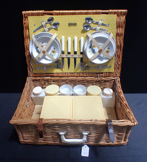 A BREXTON PICNIC HAMPER