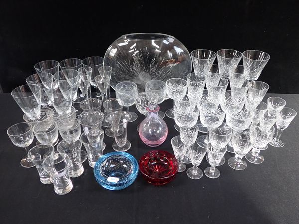 A COLLECTION OF GLASS WARE