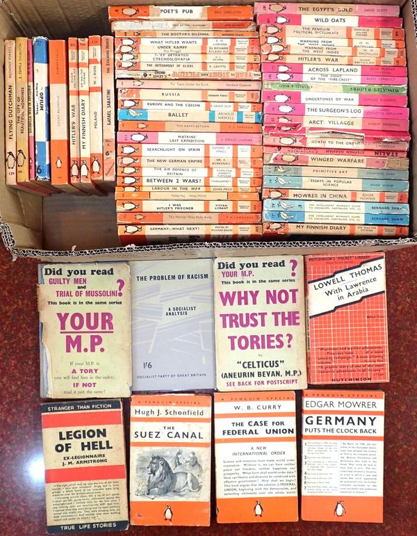 A QUANTITY OF MID 20TH CENTURY PENGUIN, PUFFIN AND PELICAN BOOKS