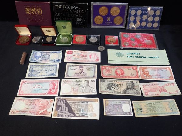 A COLLECTION OF COINS, BANKNOTES, COMMEMORATIVE MEDALS, ETC