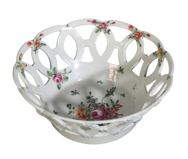 A WORCESTER PIERCED BON BON DISH