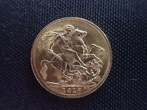 1915 GOLD SOVEREIGN