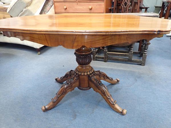 A 19TH CENTURY WALNUT CENTRE TABLE