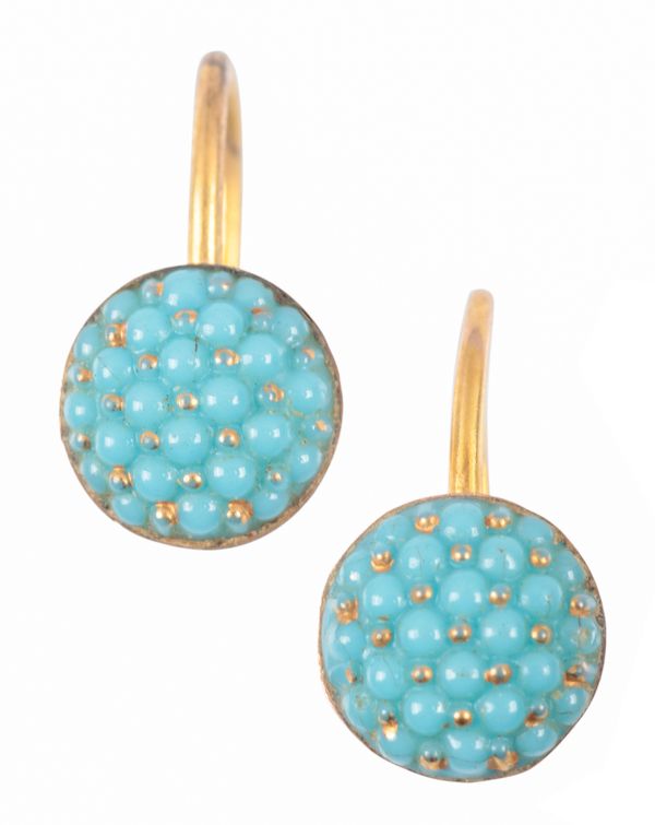 A PAIR OF TURQUOISE MILK GLASS EARRINGS