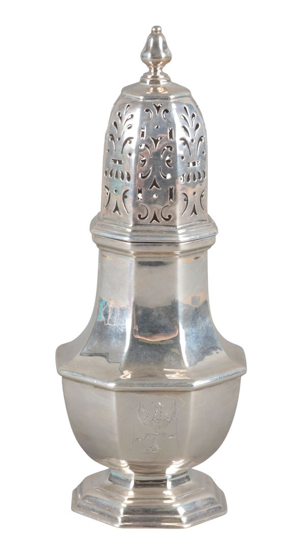 A GEORGE V SILVER BRITTANIA STANDARD SUGAR SHAKER