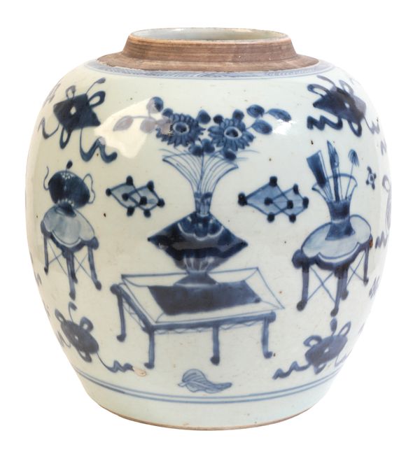 A CHINESE PORCELAIN BLUE AND WHITE GINGER JAR