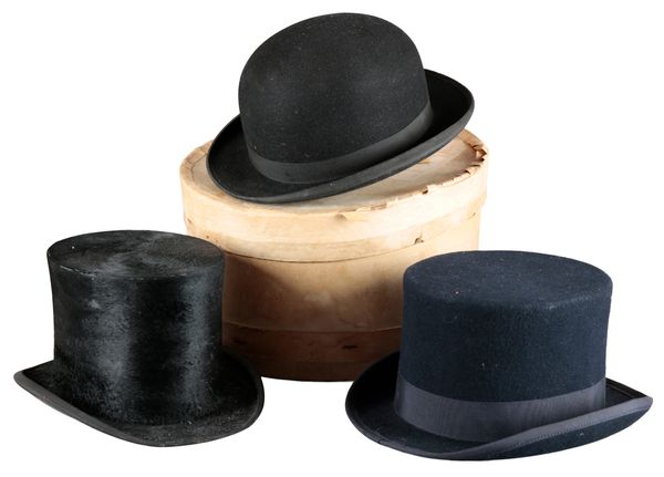 HENRY HEATH OF LONDON: A BLACK SILK TOP HAT